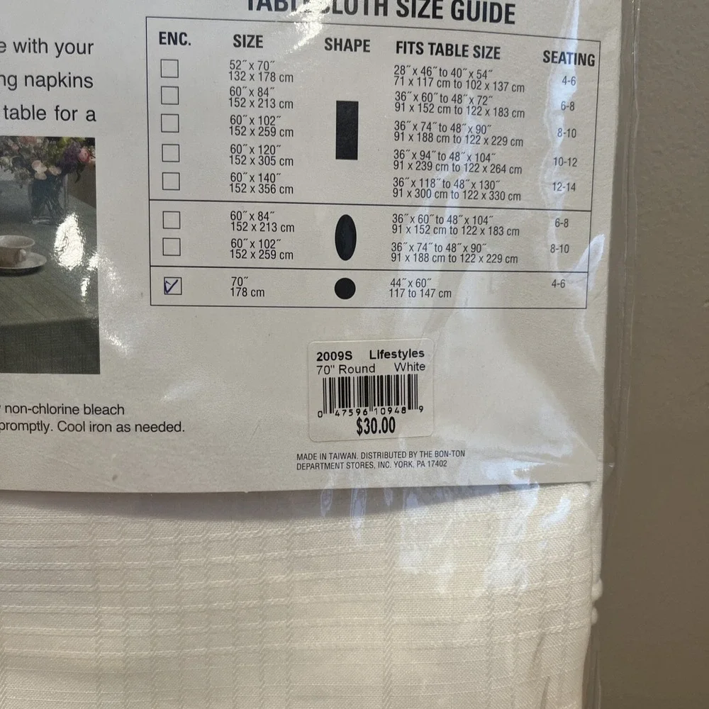 Living Quarters Fabric Tablecloth Lifestyles Size 70